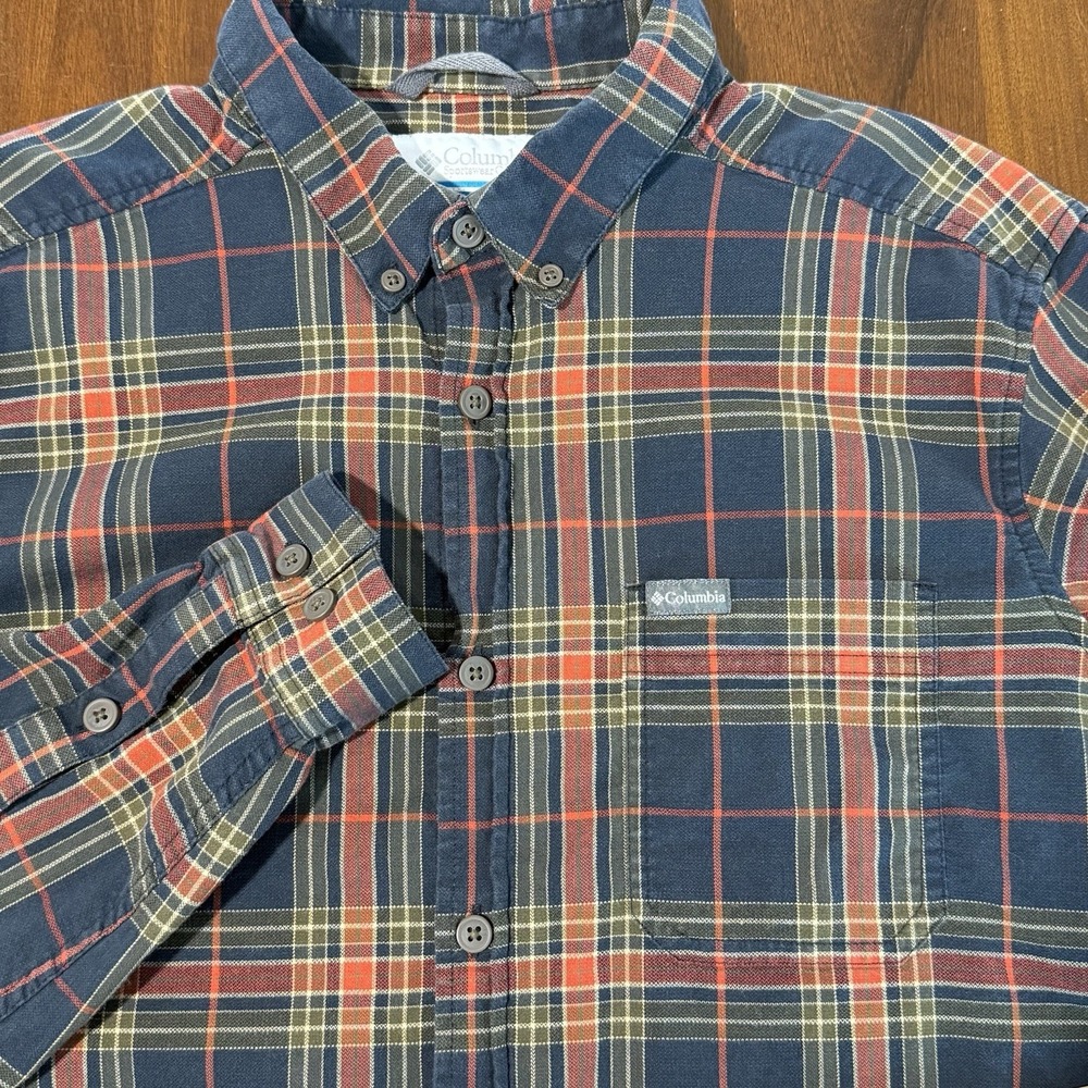 Columbia Mens Button Down Shirt L Navy Plaid Long Sleeve Stretch Cotton Casual - Picture 1 of 7